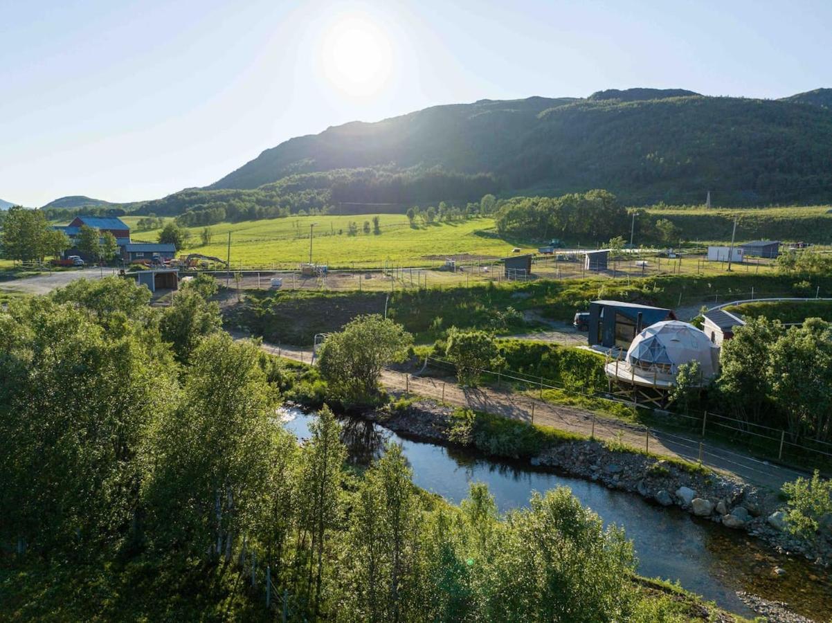 Storjord Farmstay Glamping Tromsø Dış mekan fotoğraf